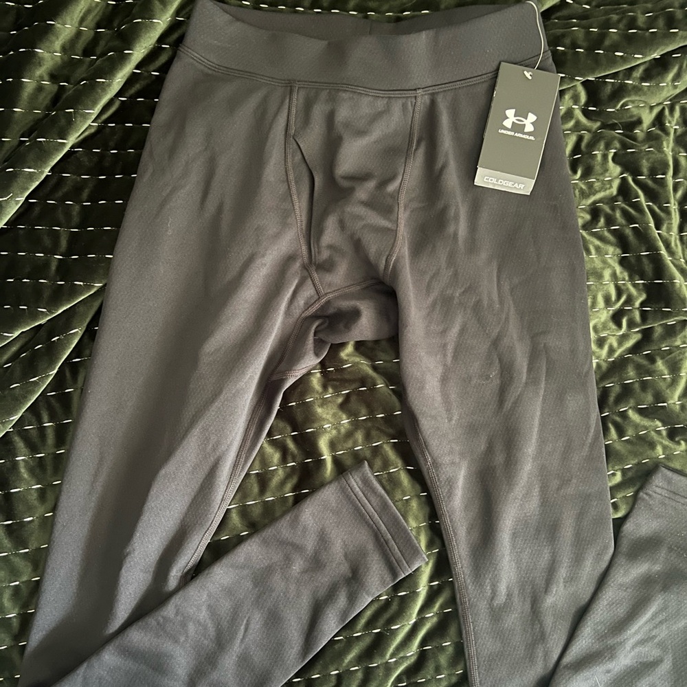 Under Armour Black Base Leggings